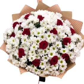  Alanya Flowers 15 Adet Kırmızı Gül ve Papatyalar